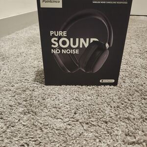 Black Wireless Noise Cancelling Headphones